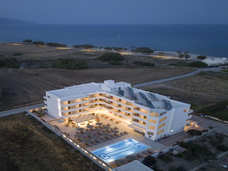 Nicolas Grand Suites - Adults Only image