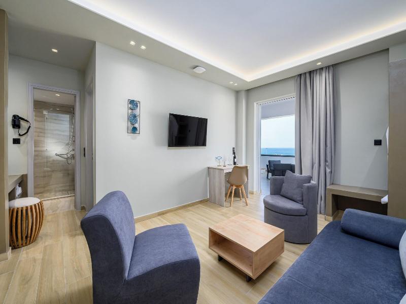 Nicolas Grand Suites - Adults Only image