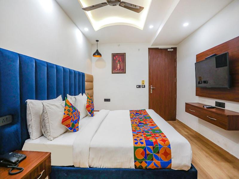 Fabhotel Rs Golden image