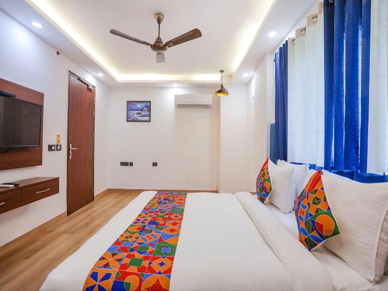 Fabhotel Rs Golden image