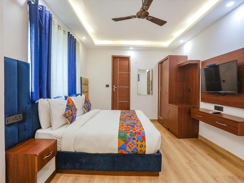 Fabhotel Rs Golden image