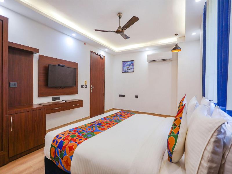 Fabhotel Rs Golden image