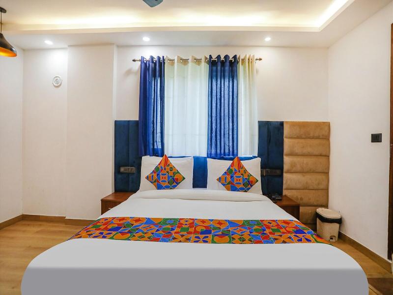 Fabhotel Rs Golden image