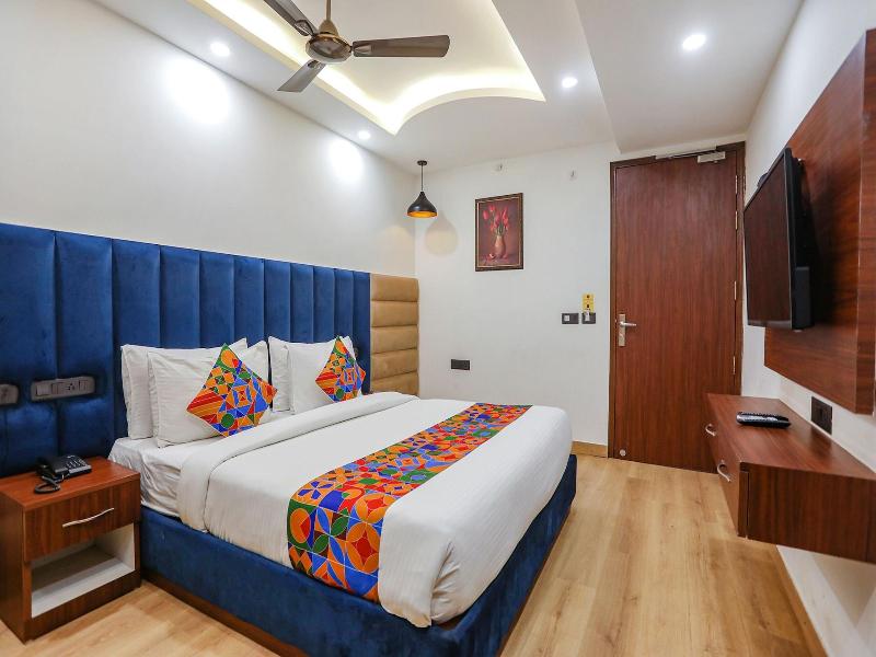Fabhotel Rs Golden image