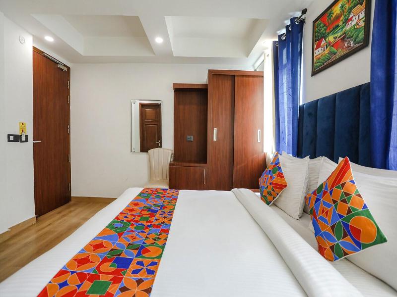 Fabhotel Rs Golden image