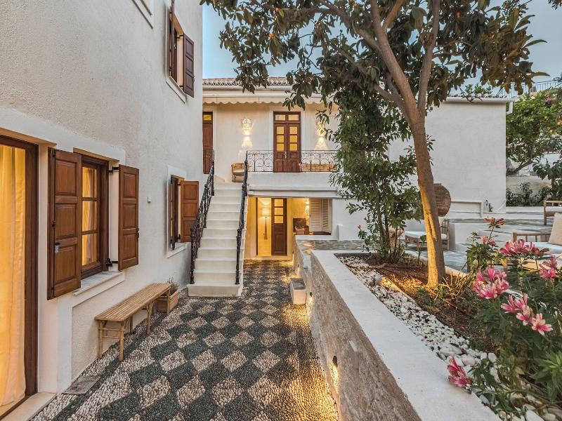 Teresa Spetses image