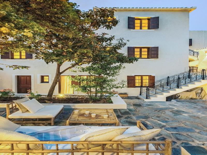 Teresa Spetses image