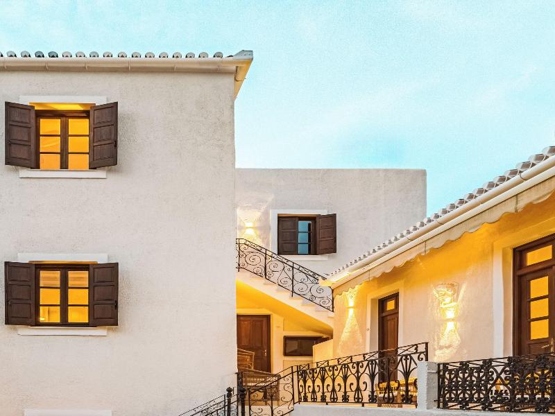 Teresa Spetses image