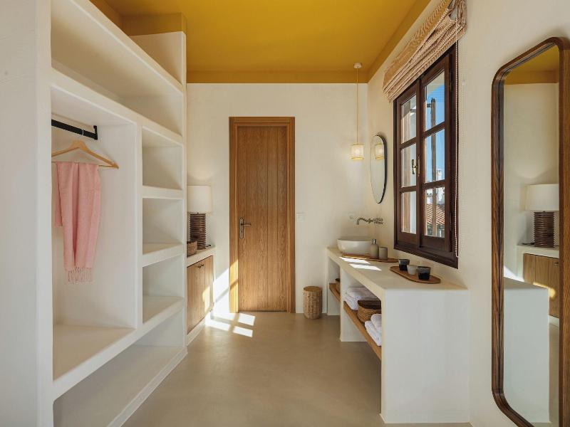 Teresa Spetses image