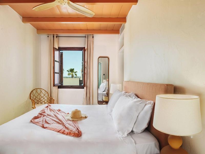 Teresa Spetses image