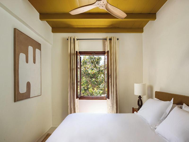 Teresa Spetses image