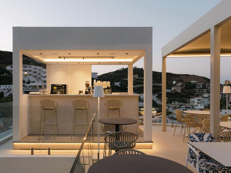 Golden Luxury Suites image