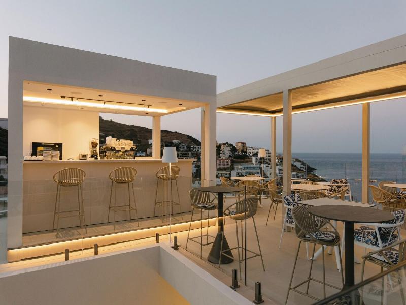 Golden Luxury Suites image