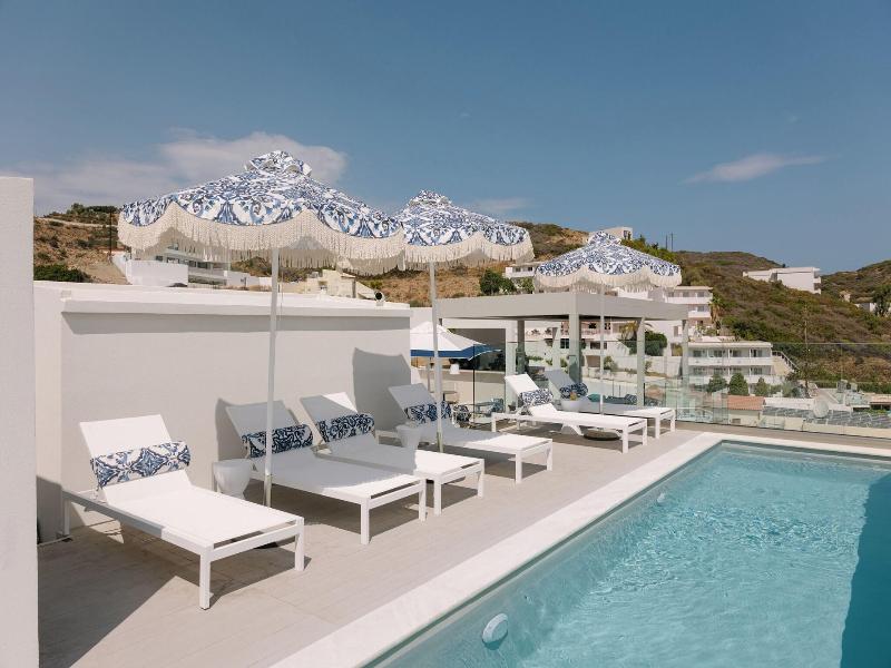 Golden Luxury Suites image