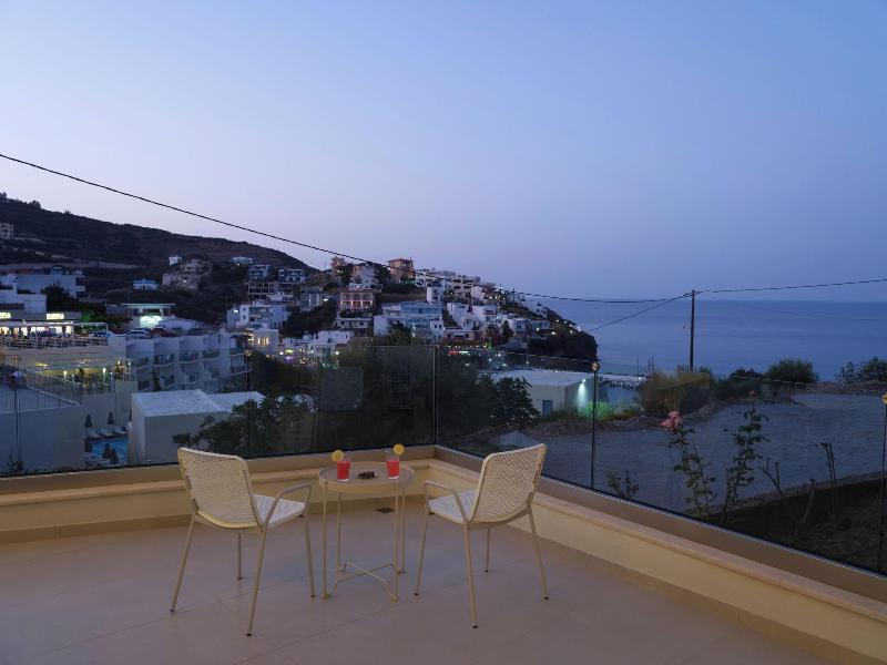 Golden Luxury Suites image
