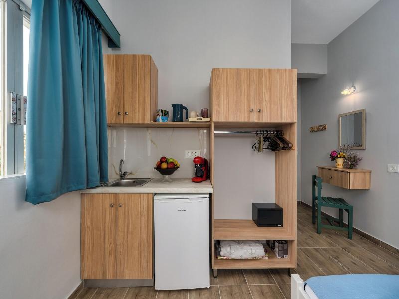 Laconia Domus - Plytra image