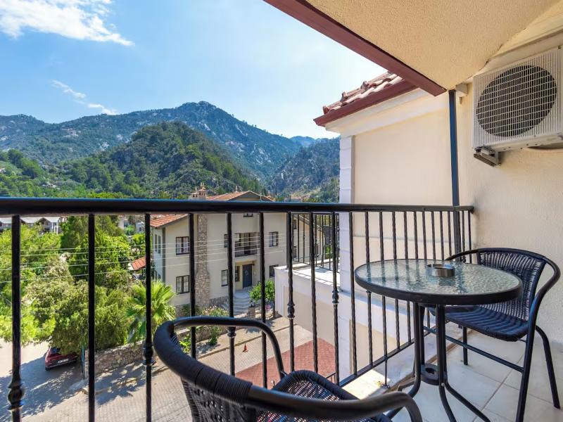 Leslion Hotel Turunc image