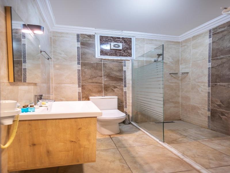 Leslion Hotel Turunc image