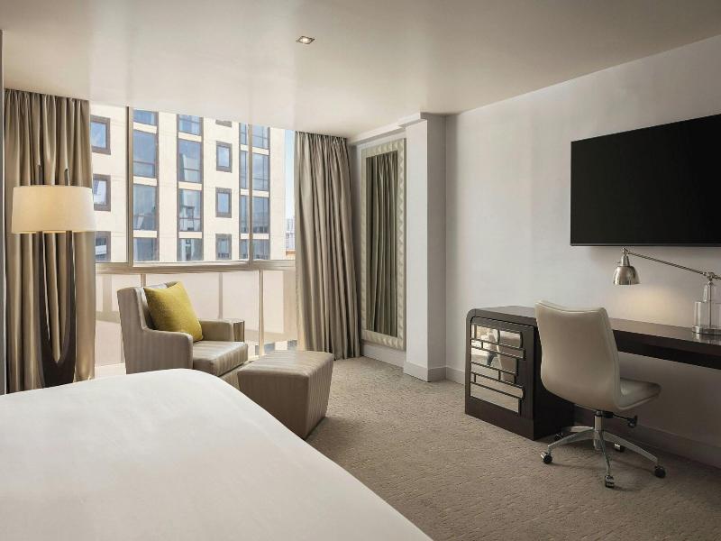 Renaissance Panama City Hotel image