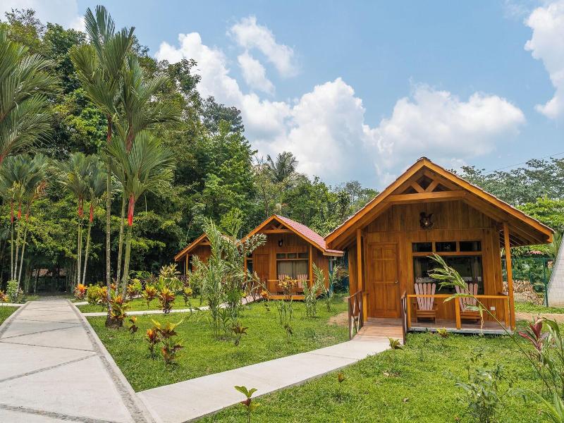 Natural Green Lodge image