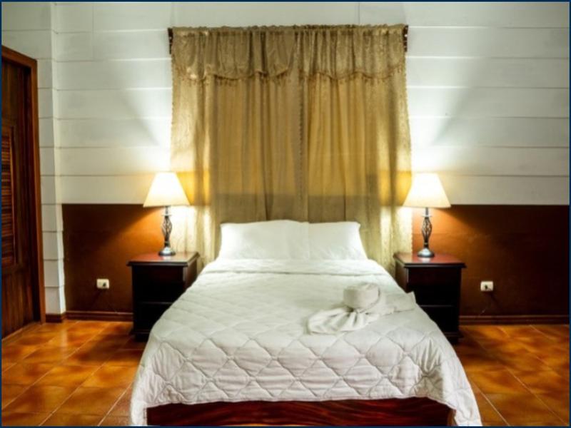 Natural Green Lodge image