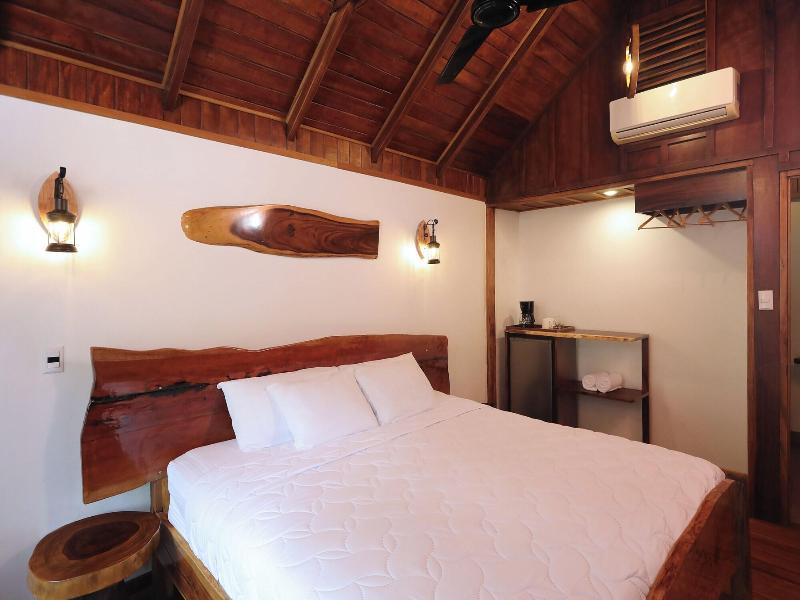Natural Green Lodge image