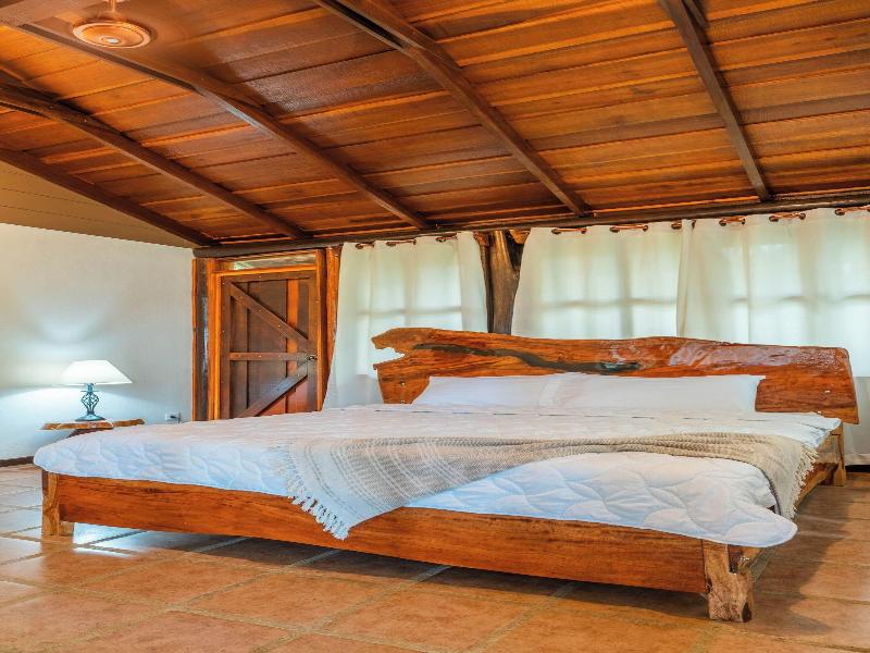 Natural Green Lodge image