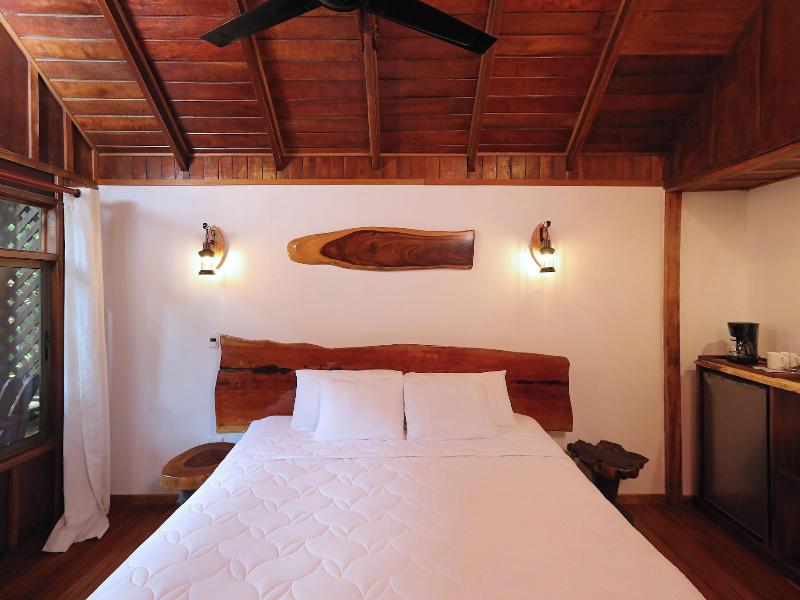 Natural Green Lodge image