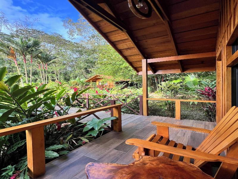 Natural Green Lodge image