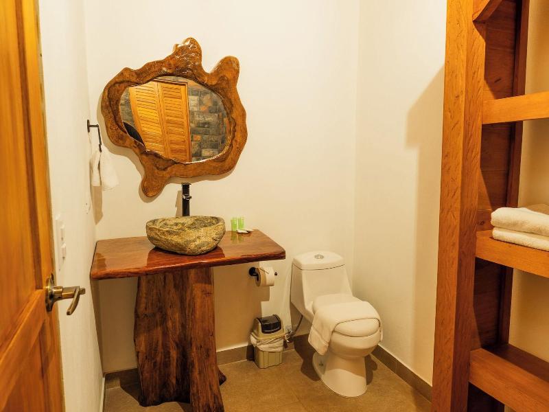 Natural Green Lodge image