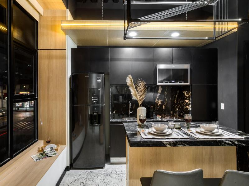 Downtown Designer Apartments By Uliv image