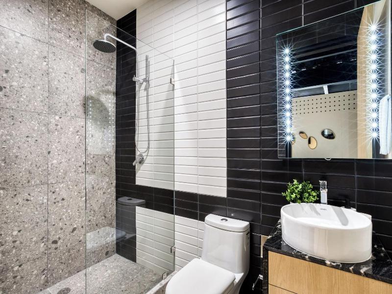 Downtown Designer Apartments By Uliv image