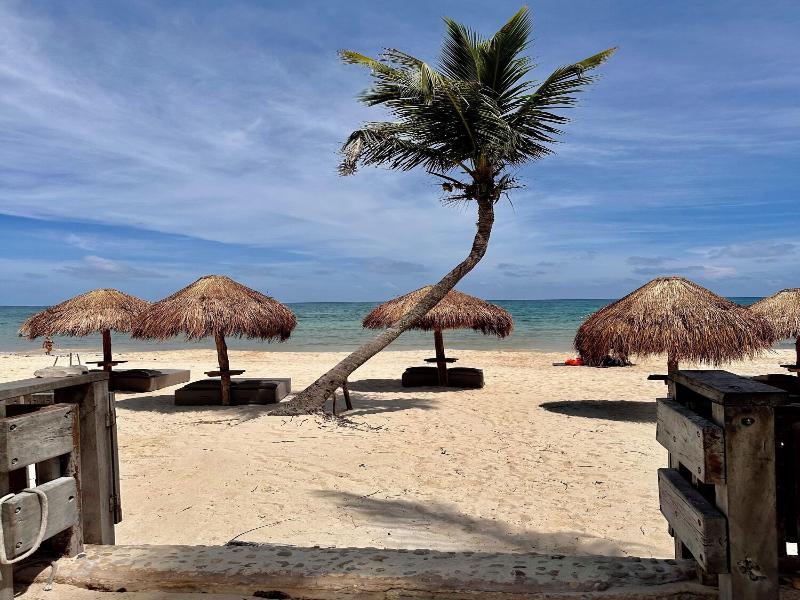 La Conchita Tulum — general view