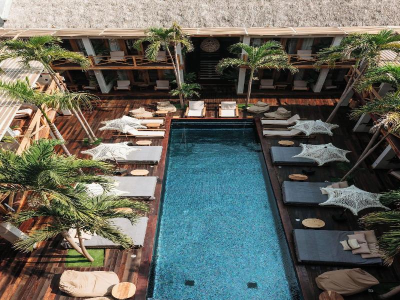 Naked Hotel Zipolite image
