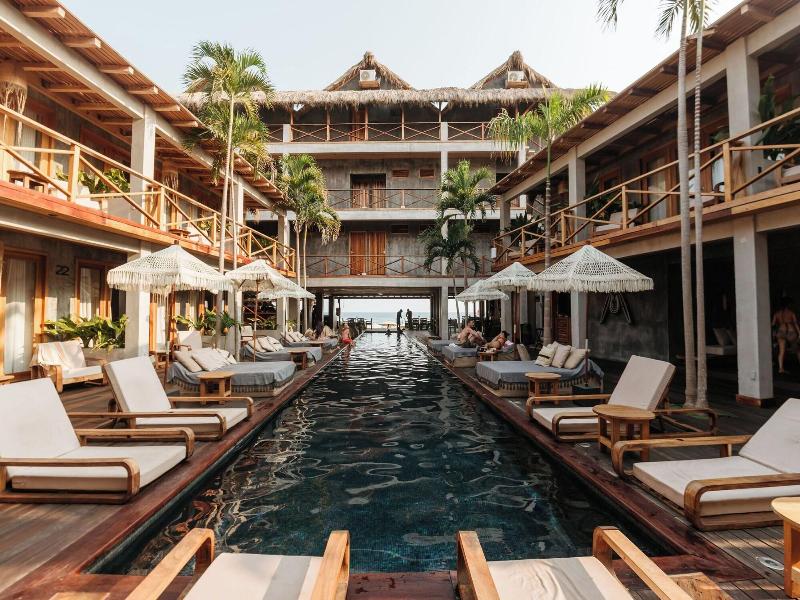 Naked Hotel Zipolite — view