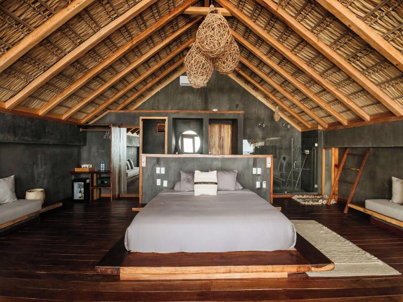 Naked Hotel Zipolite image