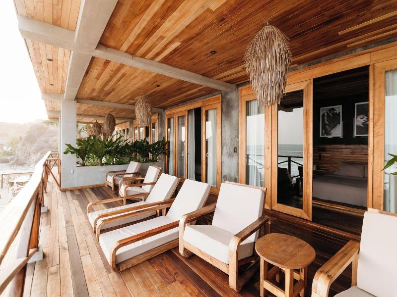 Naked Hotel Zipolite image