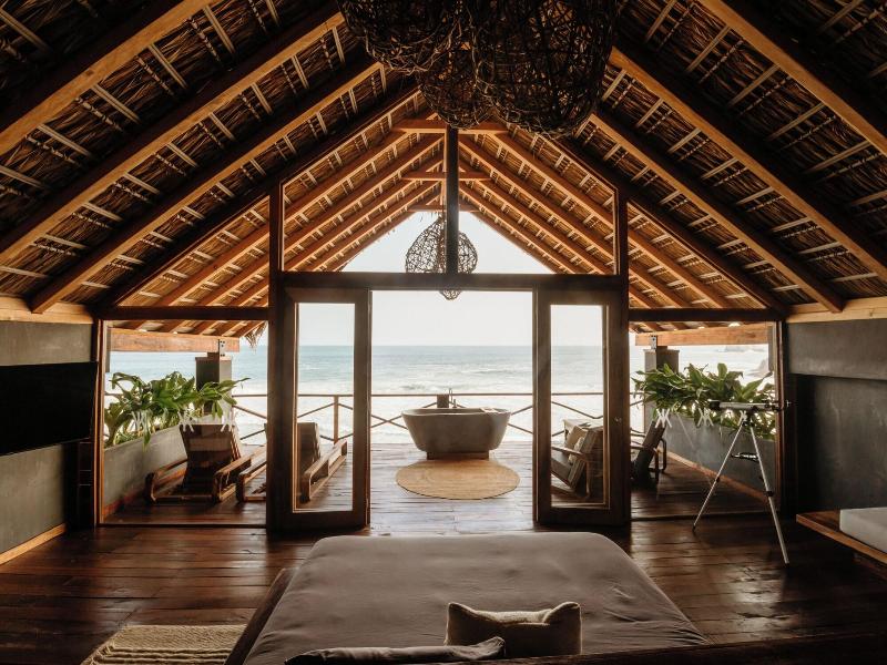 Naked Hotel Zipolite image