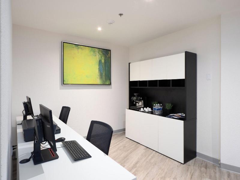 Hotel Mesaluna Short & Long Stay image