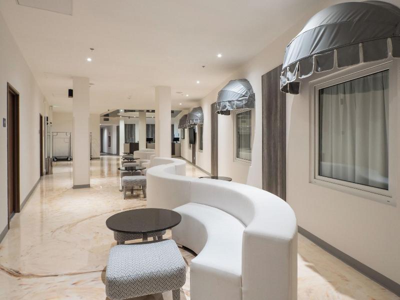 Hotel Mesaluna Short & Long Stay image