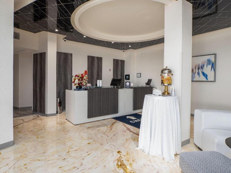Hotel Mesaluna Short & Long Stay image