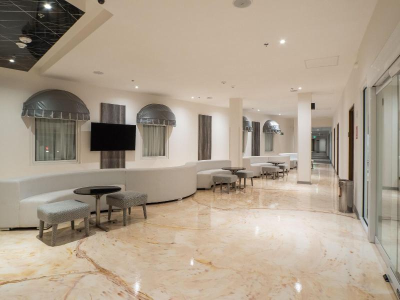 Hotel Mesaluna Short & Long Stay image