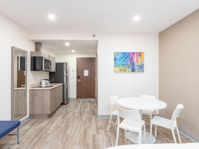 Hotel Mesaluna Short & Long Stay image
