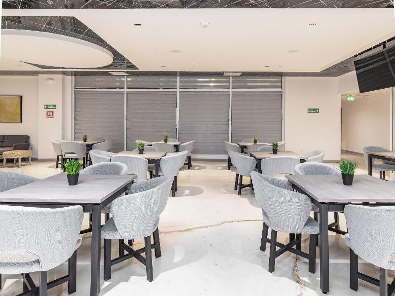 Hotel Mesaluna Short & Long Stay image
