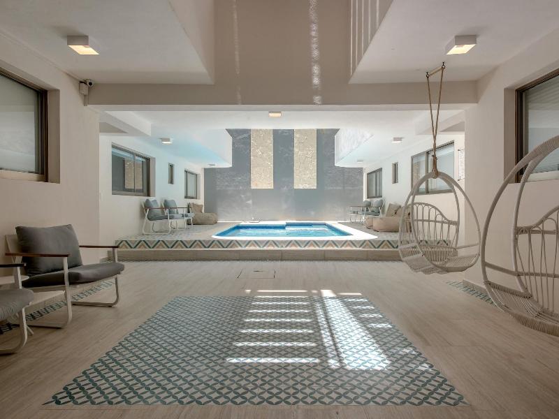 Ocean Plaza By Zamã¡ Homes image