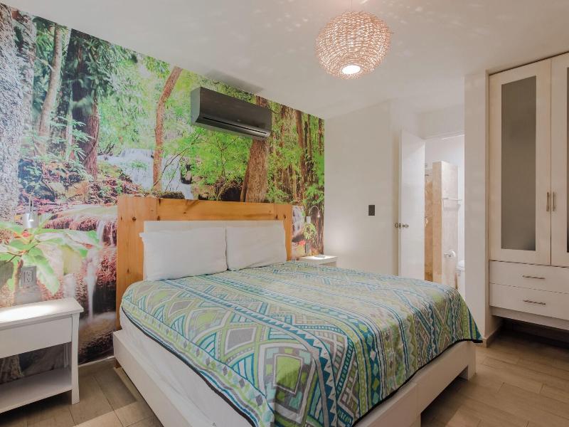 Ocean Plaza By Zamã¡ Homes image