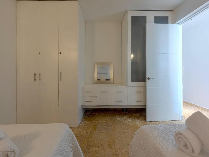 Ocean Plaza By Zamã¡ Homes image
