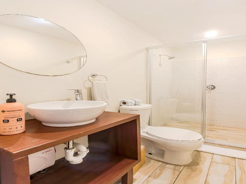 Ocean Plaza By Zamã¡ Homes image