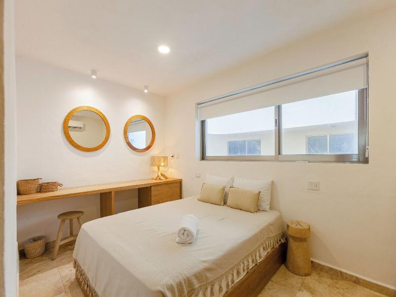 Ocean Plaza By Zamã¡ Homes image