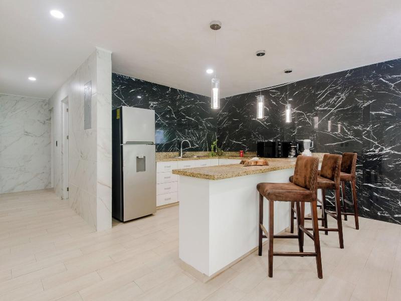 Ocean Plaza By Zamã¡ Homes image